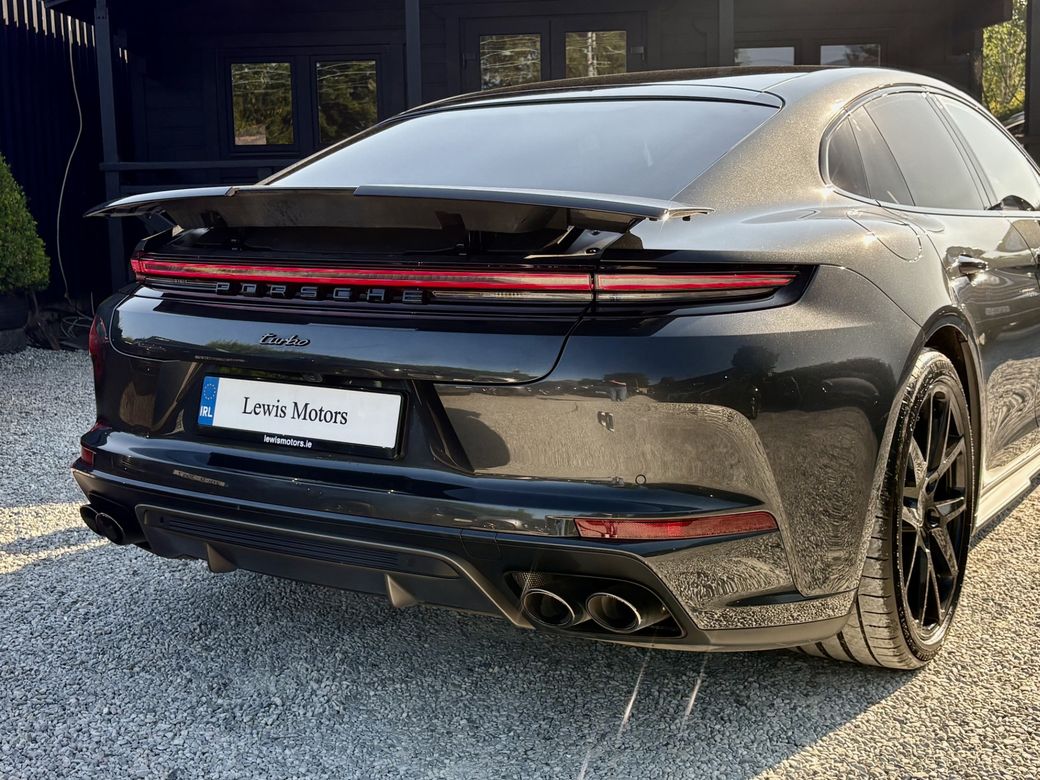 2025 Porsche Panamera