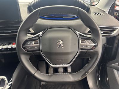 2022 Peugeot 5008