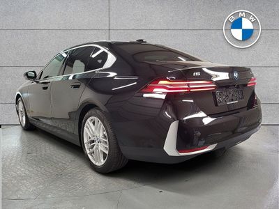 2026 BMW i5