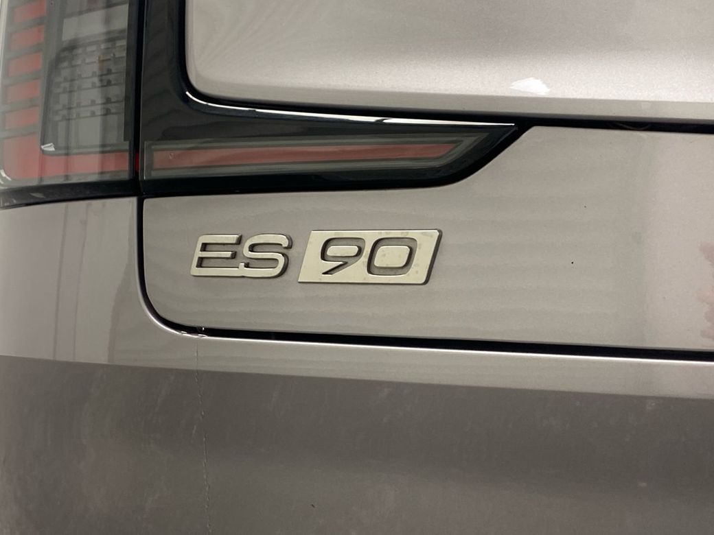 2026 Volvo ES90