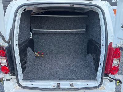 2017 Peugeot Partner