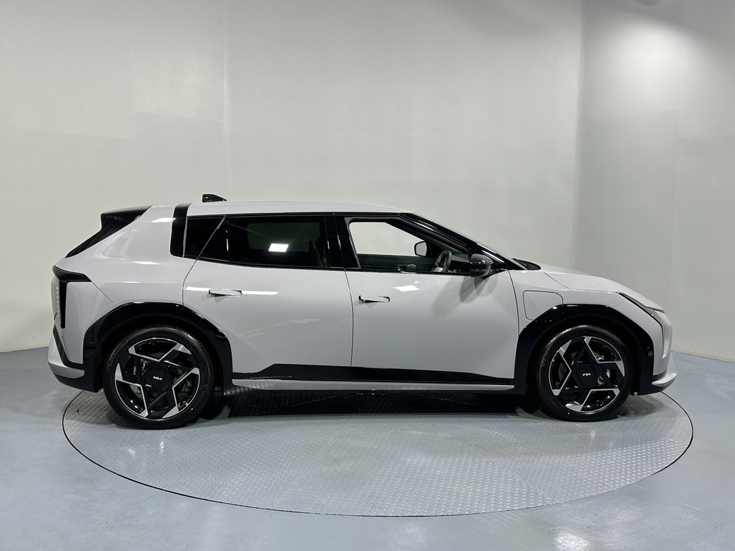 2027 Kia EV4