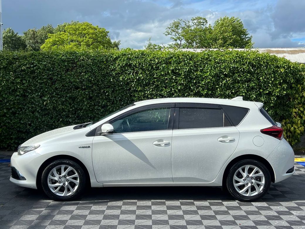 2017 Toyota Auris