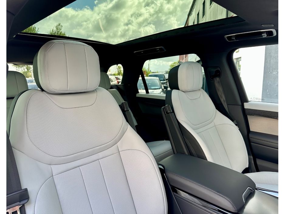 2026 Land Rover Range Rover Sport