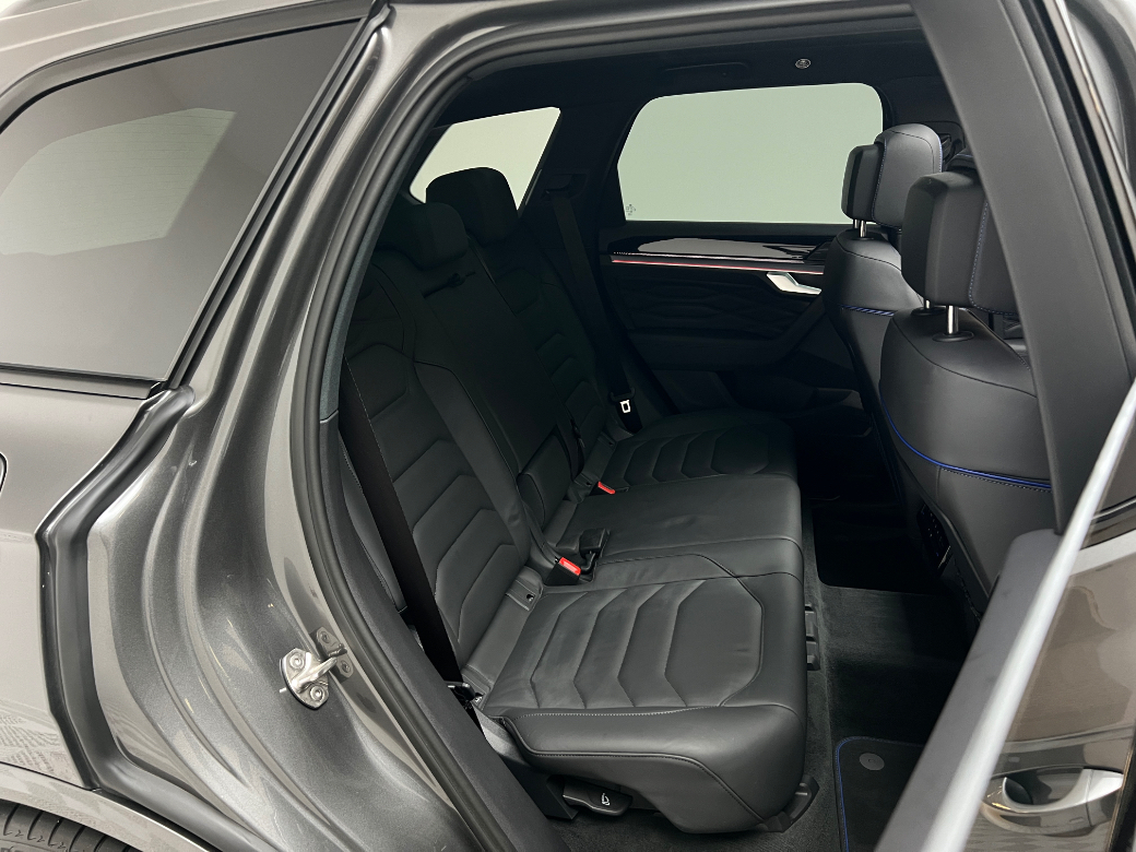 2025 Volkswagen Touareg