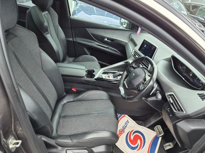 2020 Peugeot 5008