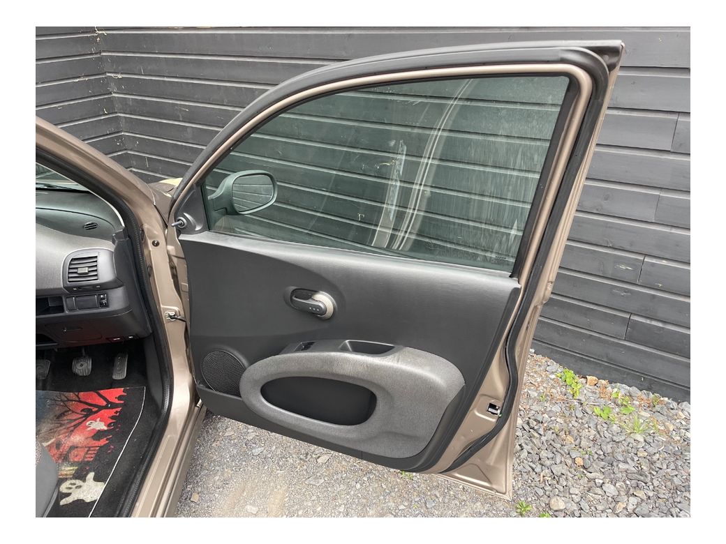 2006 Nissan Micra