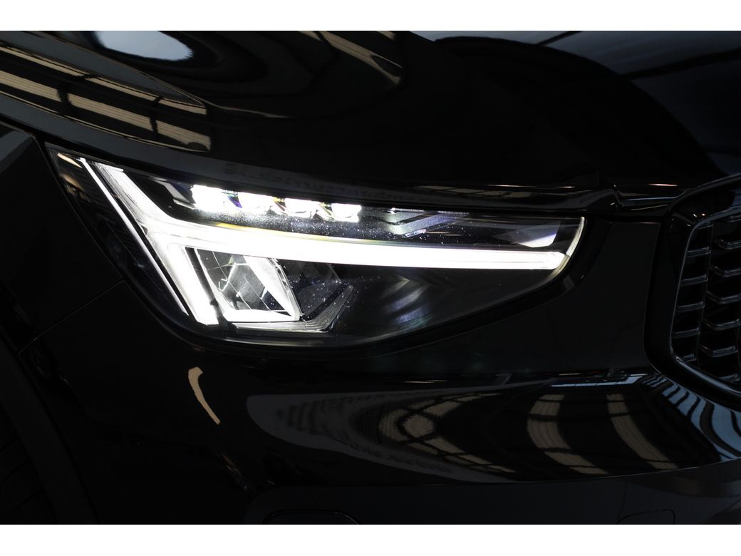 2022 Volvo XC40