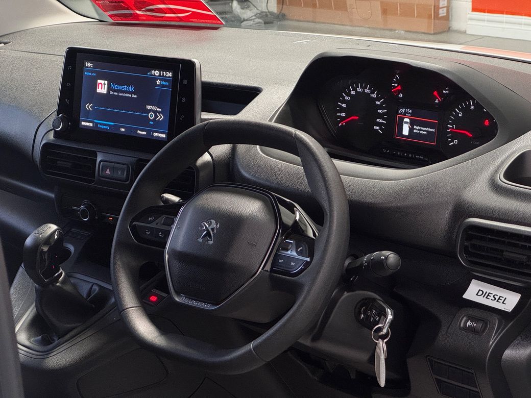 2021 Peugeot Partner