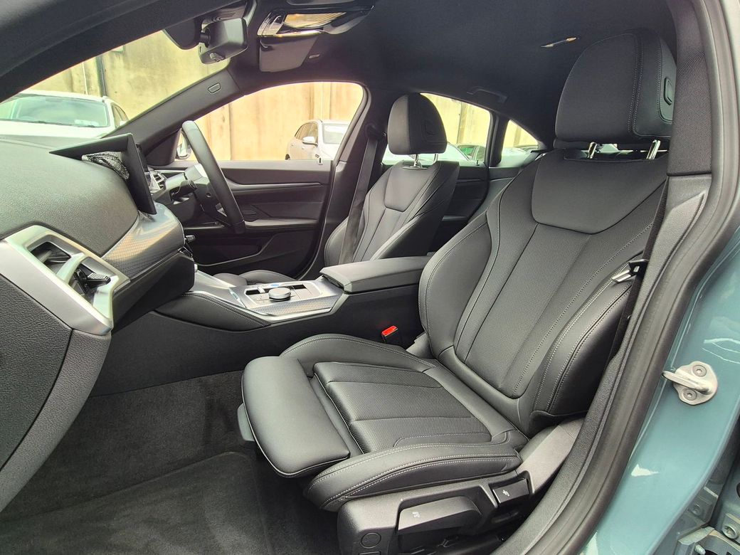 2025 BMW i4