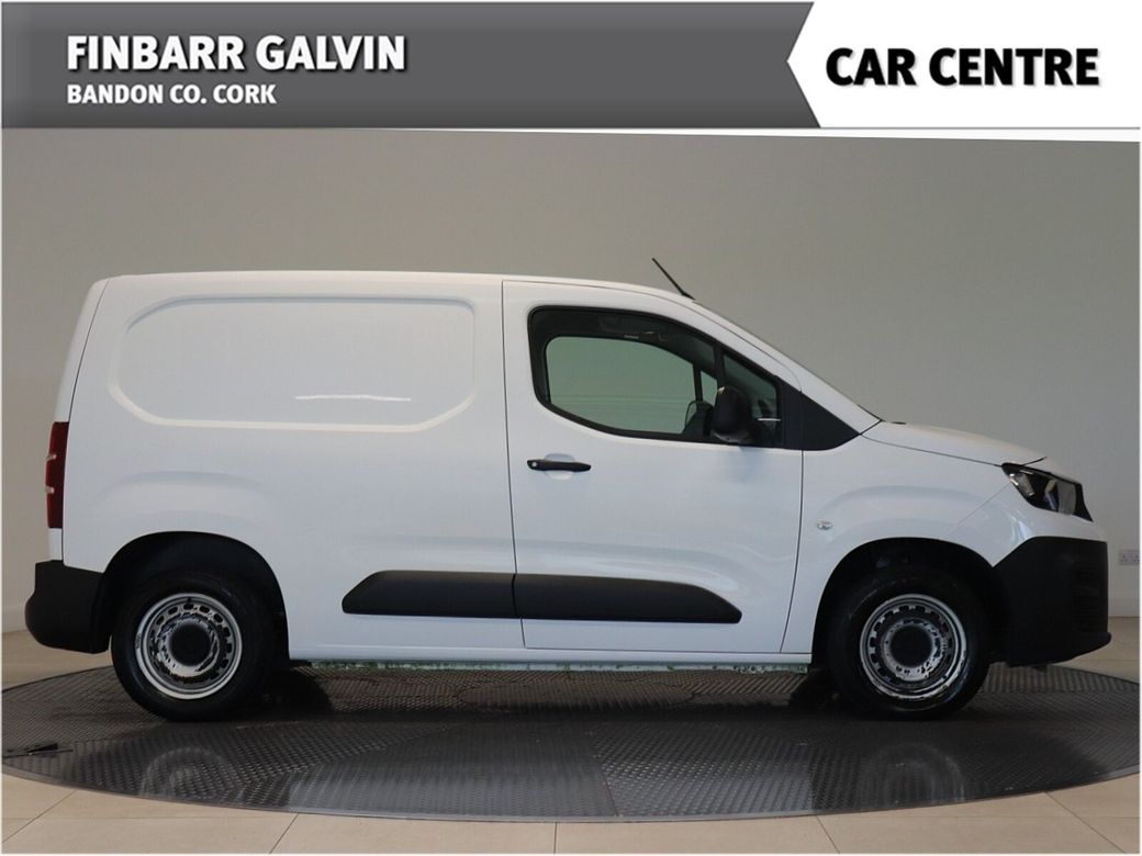 2021 Peugeot Partner