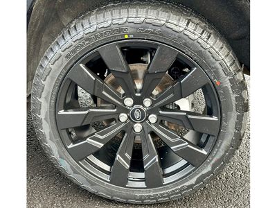 2025 Land Rover Defender
