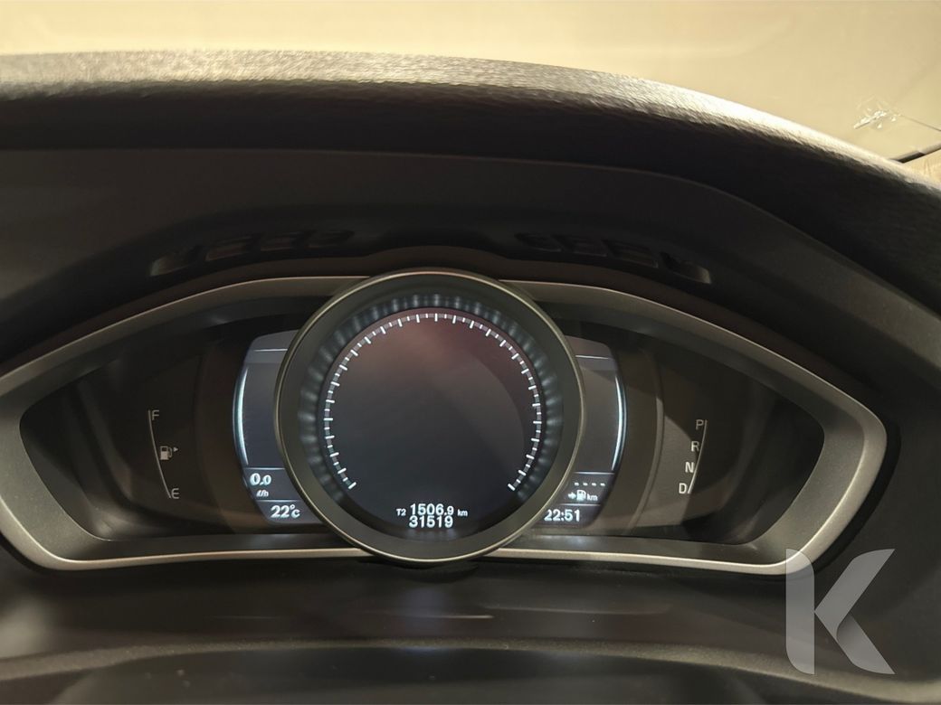 2019 Volvo V40