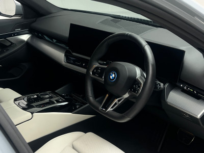 2025 BMW 5 Series