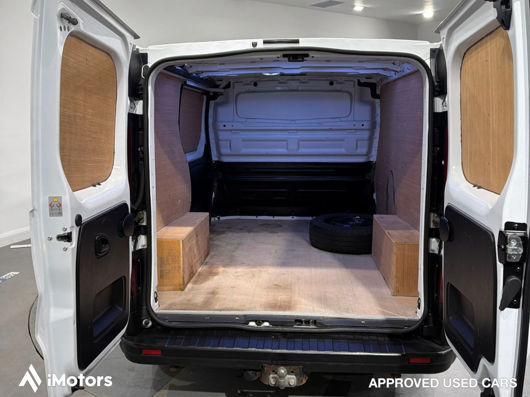 2021 Nissan NV300