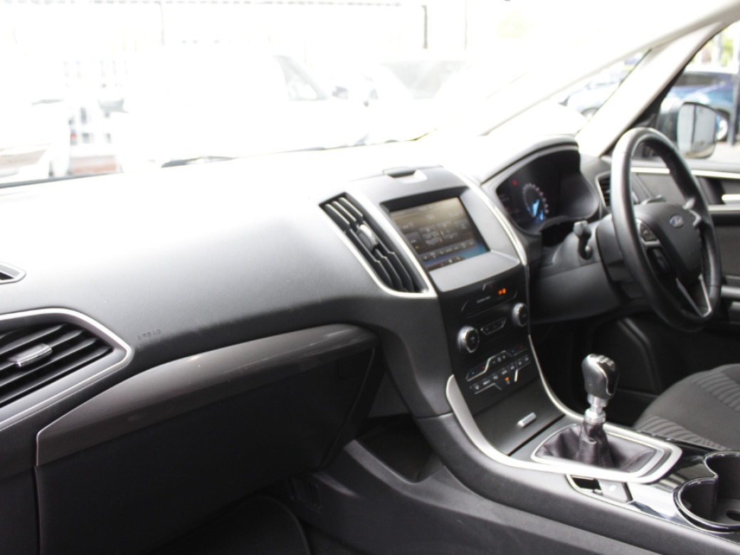 2016 Ford S-Max