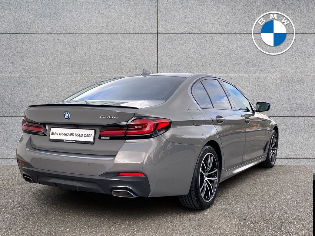 2022 BMW 5 Series