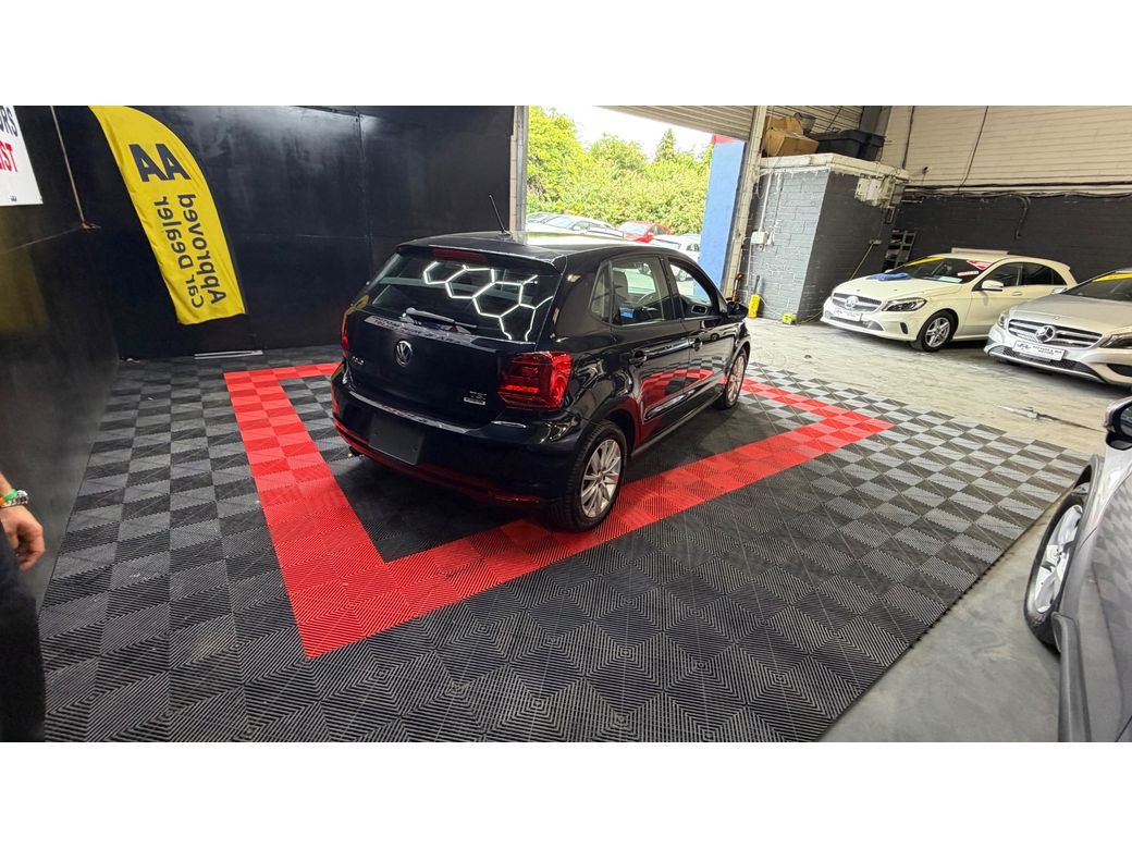 2015 Volkswagen Polo