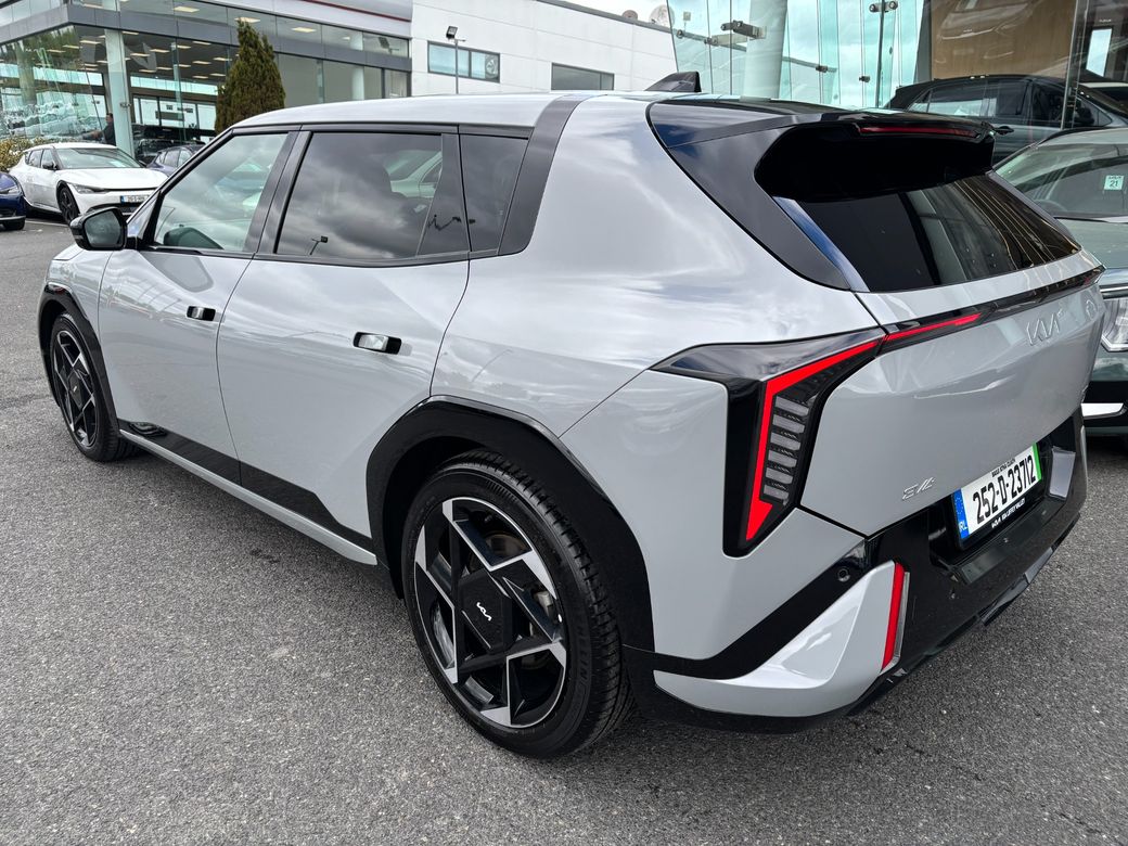 2025 Kia EV4