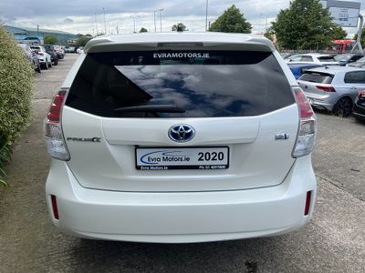 2020 Toyota Prius Alpha
