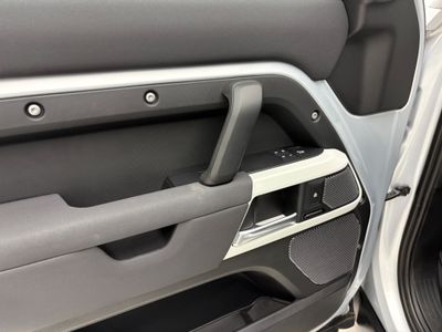 2022 Land Rover Defender