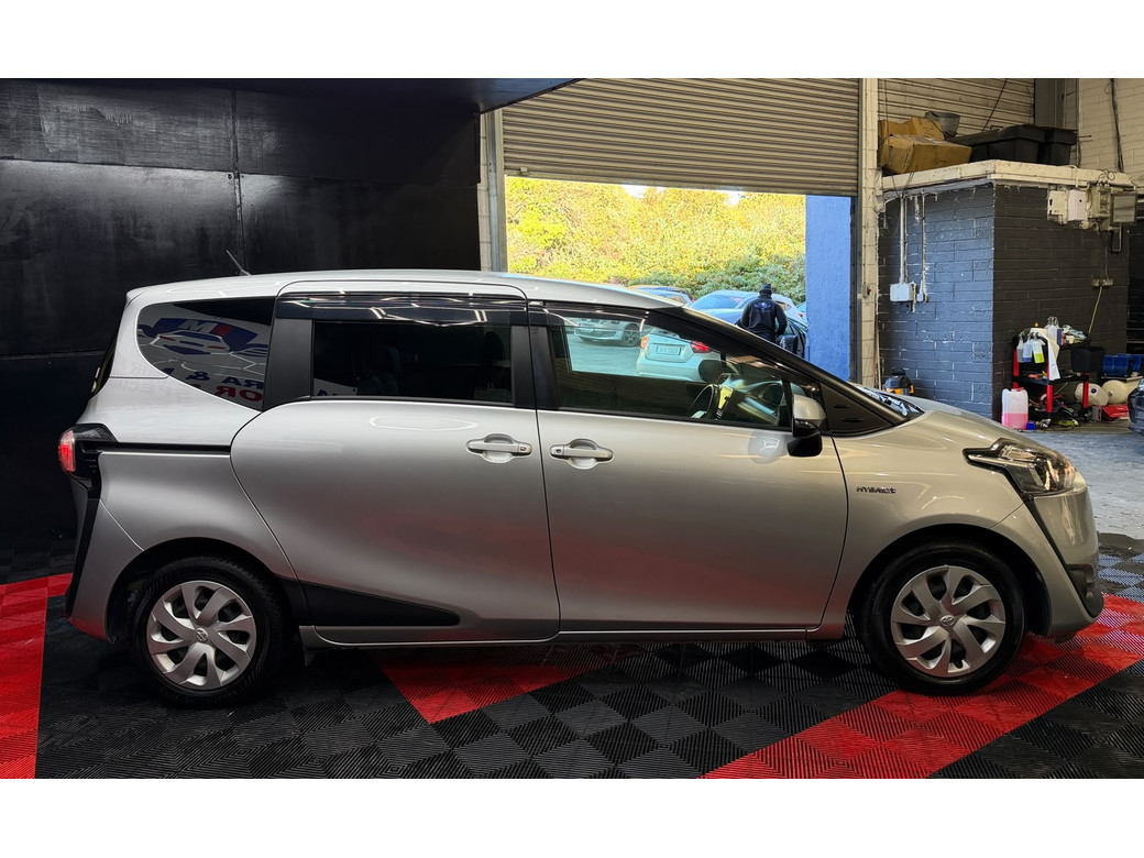 2016 Toyota Sienta