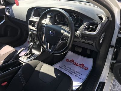 2016 Volvo V40