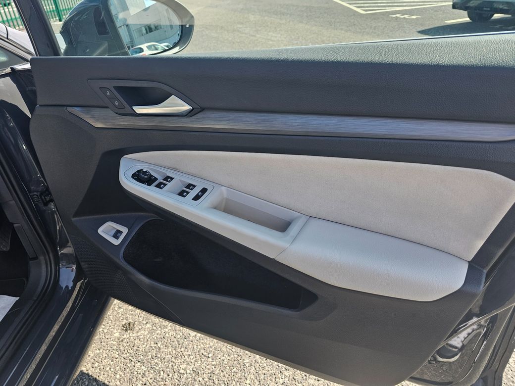 2023 Volkswagen Golf