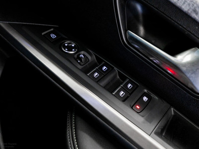 2025 Peugeot 5008