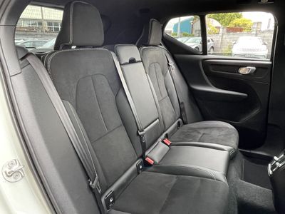 2022 Volvo XC40
