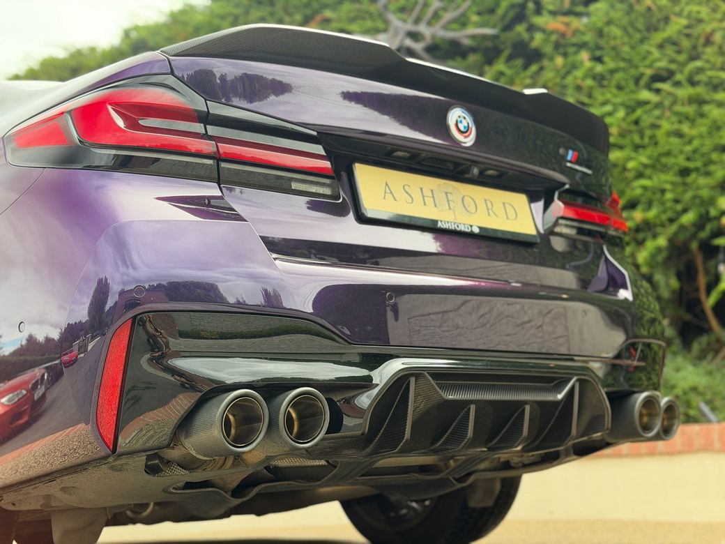 2022 BMW M5