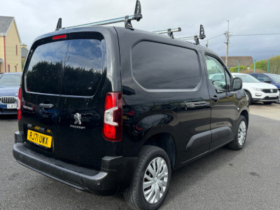 2022 Peugeot Partner