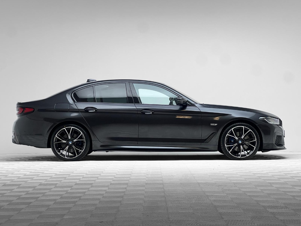 2022 BMW 5 Series