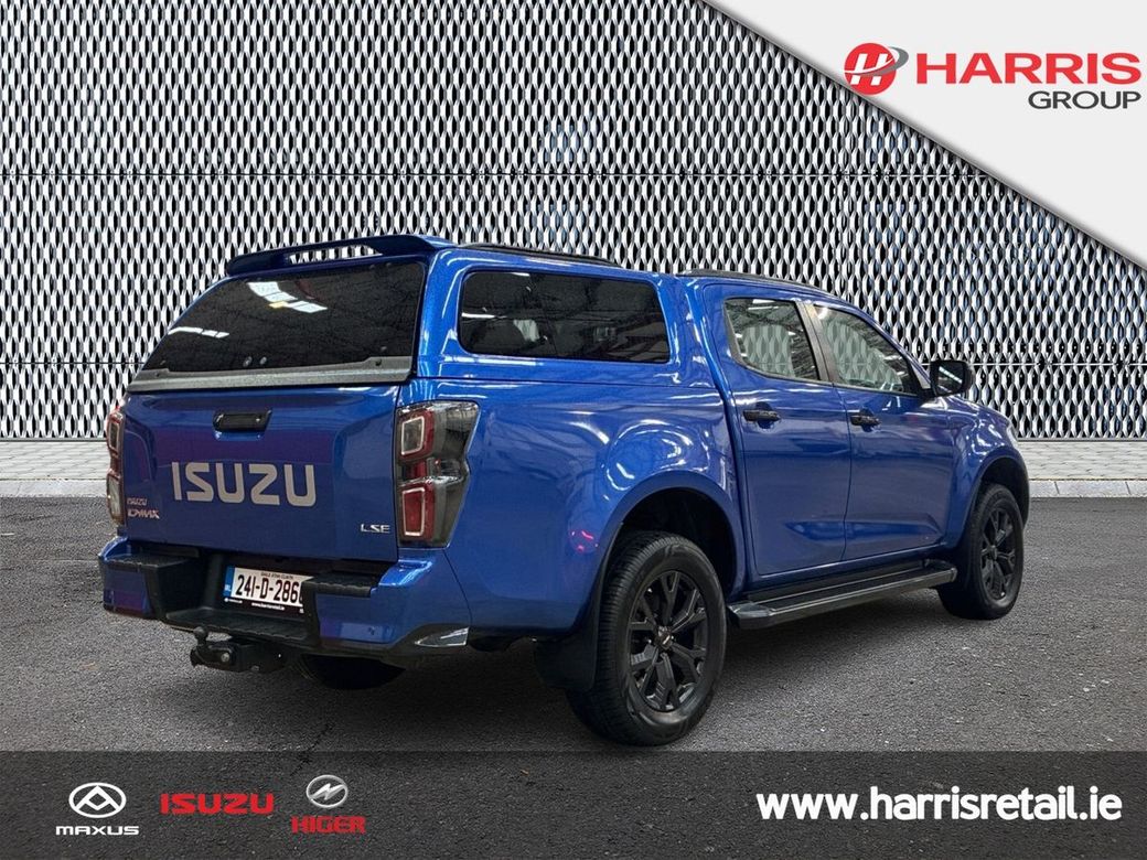 2024 Blue Isuzu D-MAX