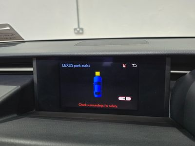 2016 Lexus IS 300h
