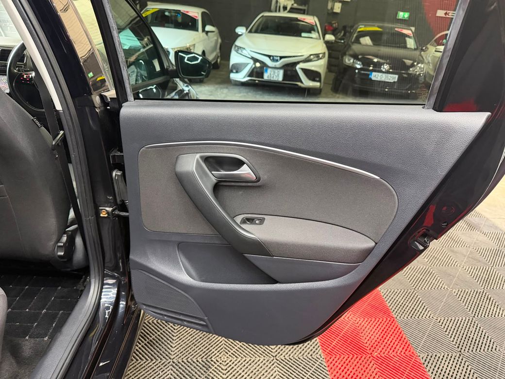 2014 Volkswagen Polo