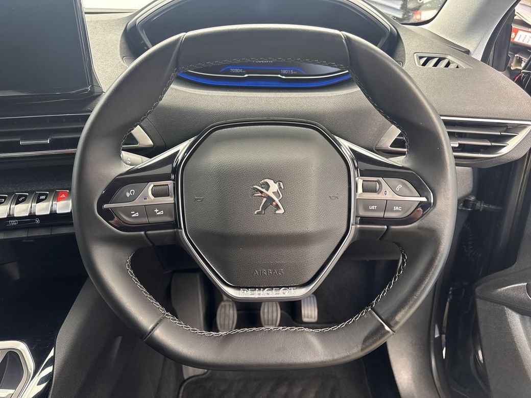 2022 Peugeot 5008