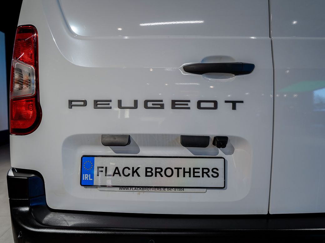 2025 Peugeot Partner
