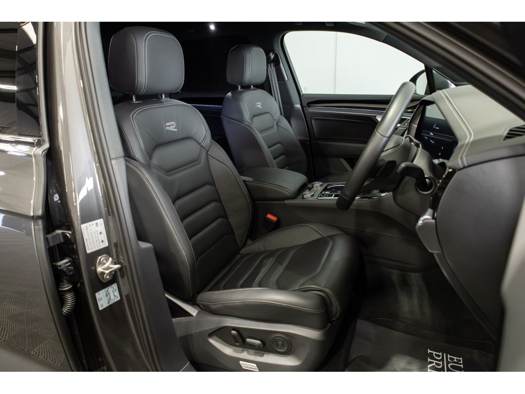 2025 Volkswagen Touareg