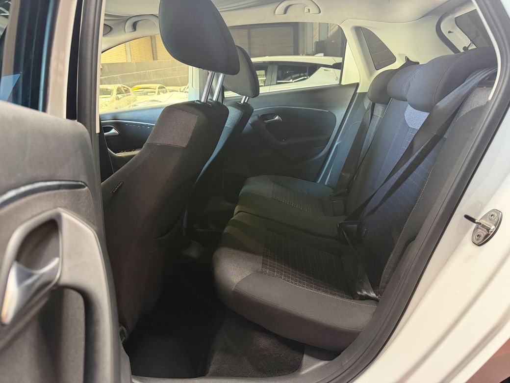 2015 Volkswagen Polo