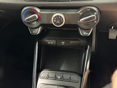 2023 Kia Rio