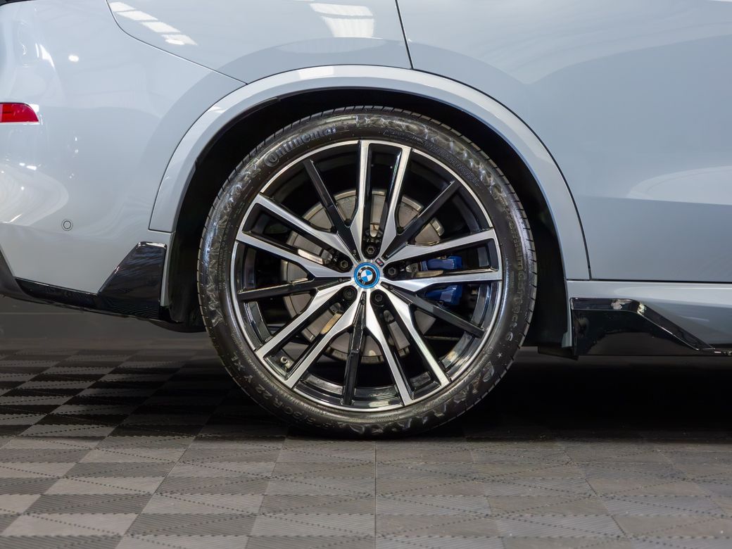 2025 BMW X5
