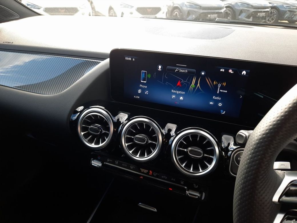 2025 Mercedes-Benz GLA Class