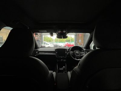2022 Volvo XC40