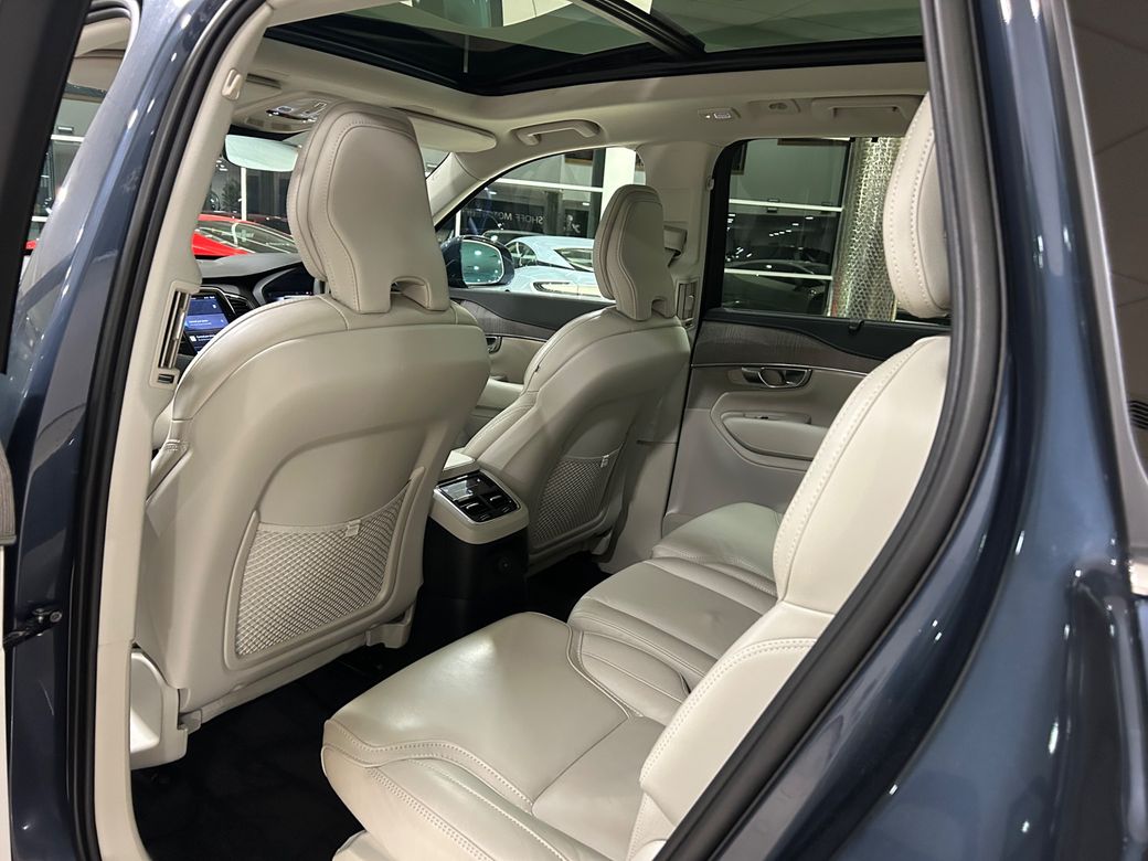 2023 Volvo XC90