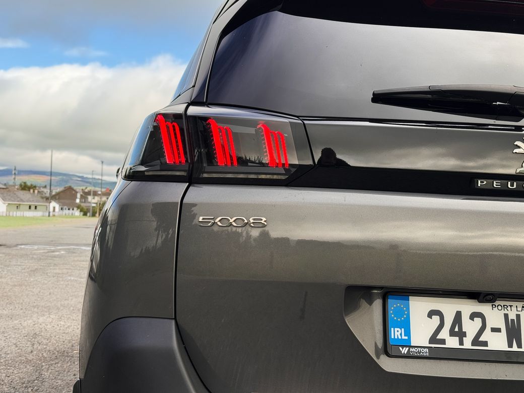 2024 Peugeot 5008