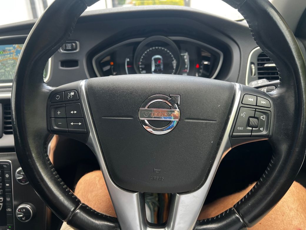 2015 Volvo V40