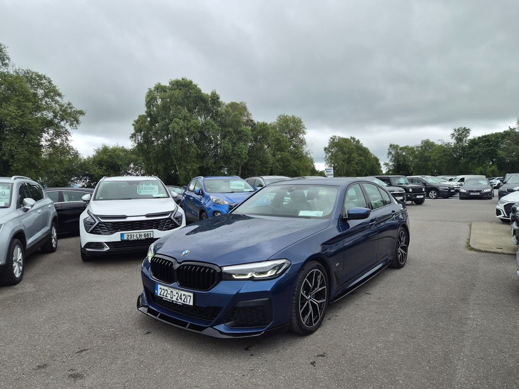 2022 BMW 520