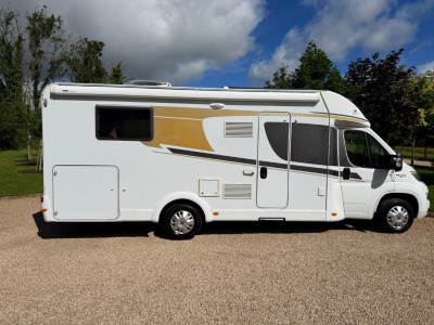 2018 CARADO  T449 LOW PROFILE L.H.D AUTO 