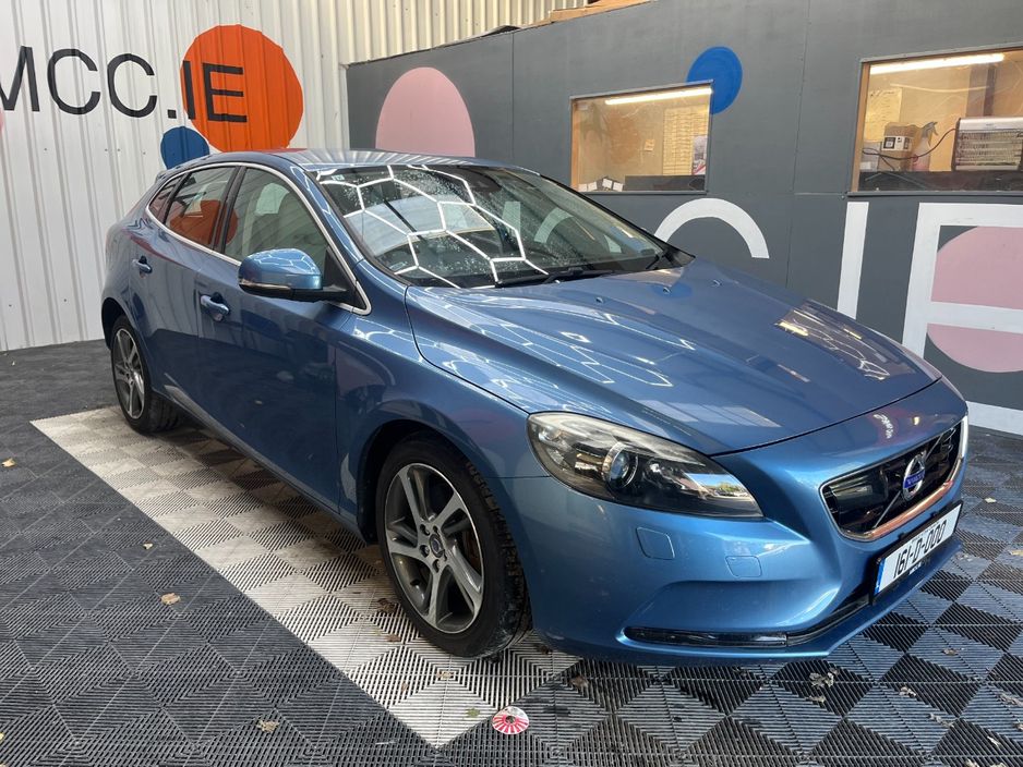 2016 Volvo V40